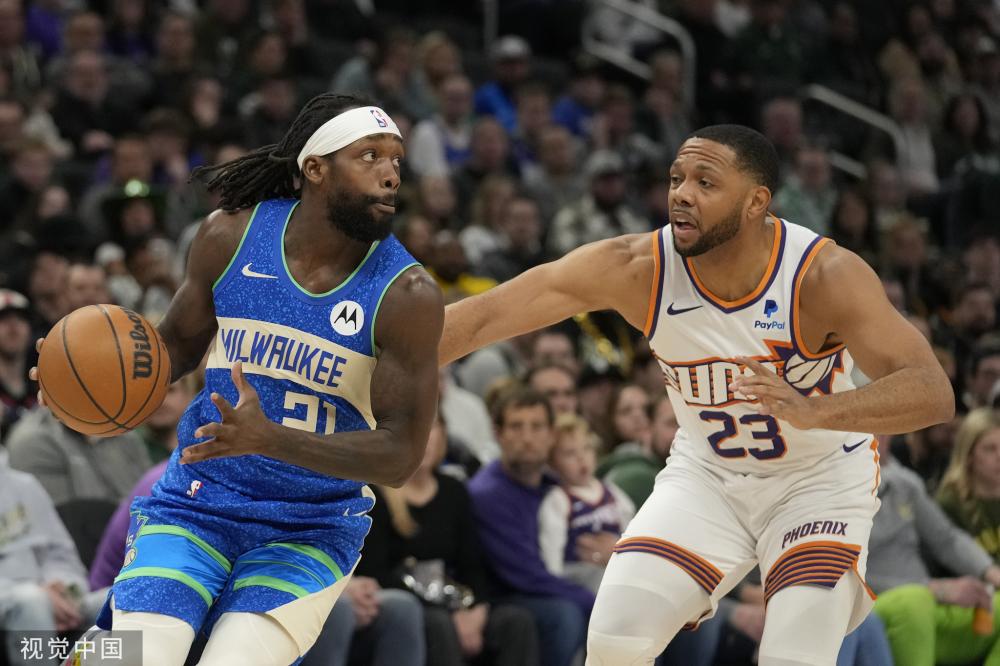 能将球踢出 能将球踢出