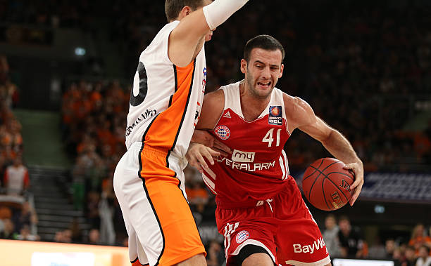 的中场典范 的中场典范